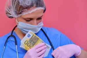 negotiating travel nurse income