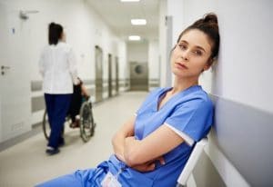 Is-Travel-Nursing-in-Your-City-A-Good-Idea-or-a-Bad-one-originnurses.com