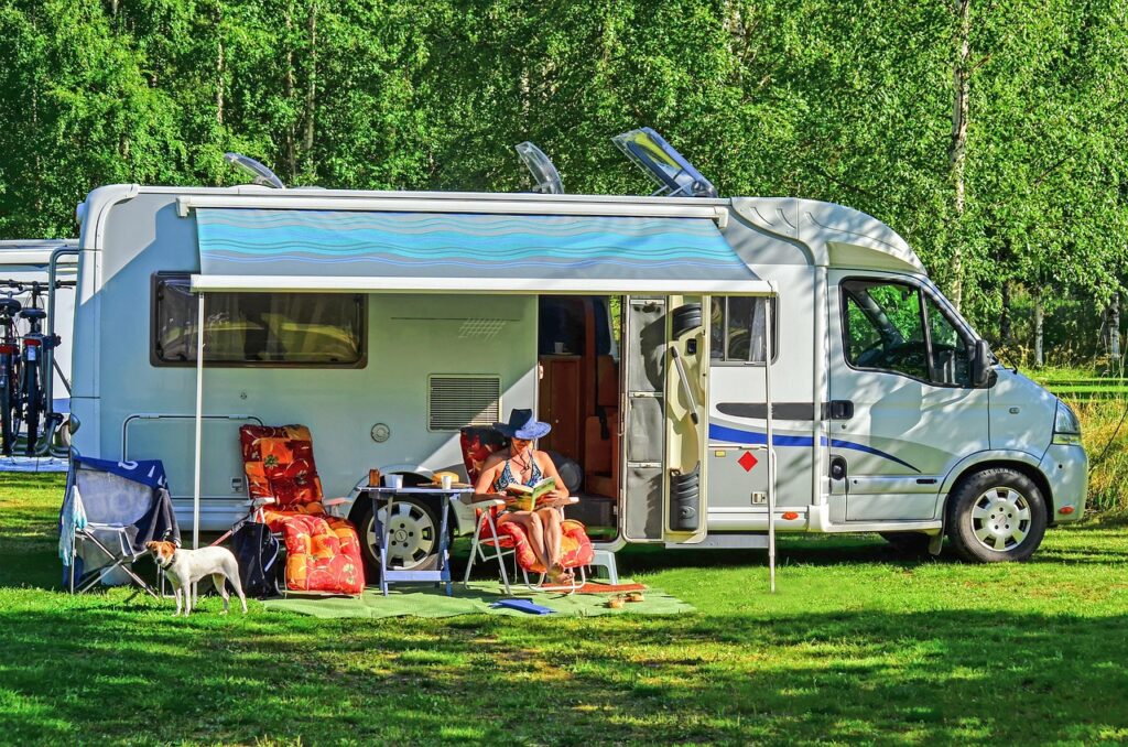 travel nurisng RV